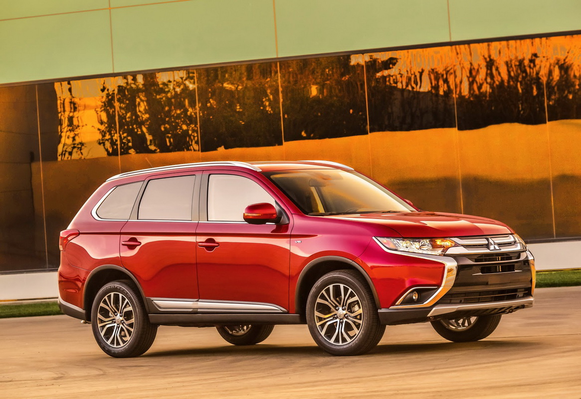 ngoại hình mitsubishi outlander 2016