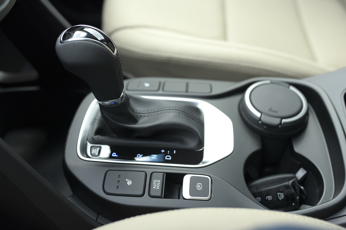 hyundai santaFe 2016 công bố giá bán tại việt nam