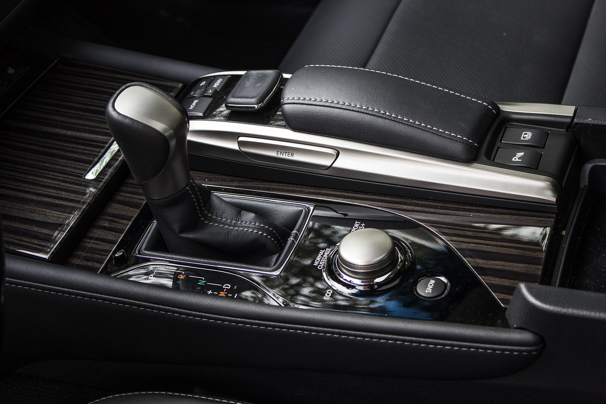 đánh giá lexus gs350 2015 cần số