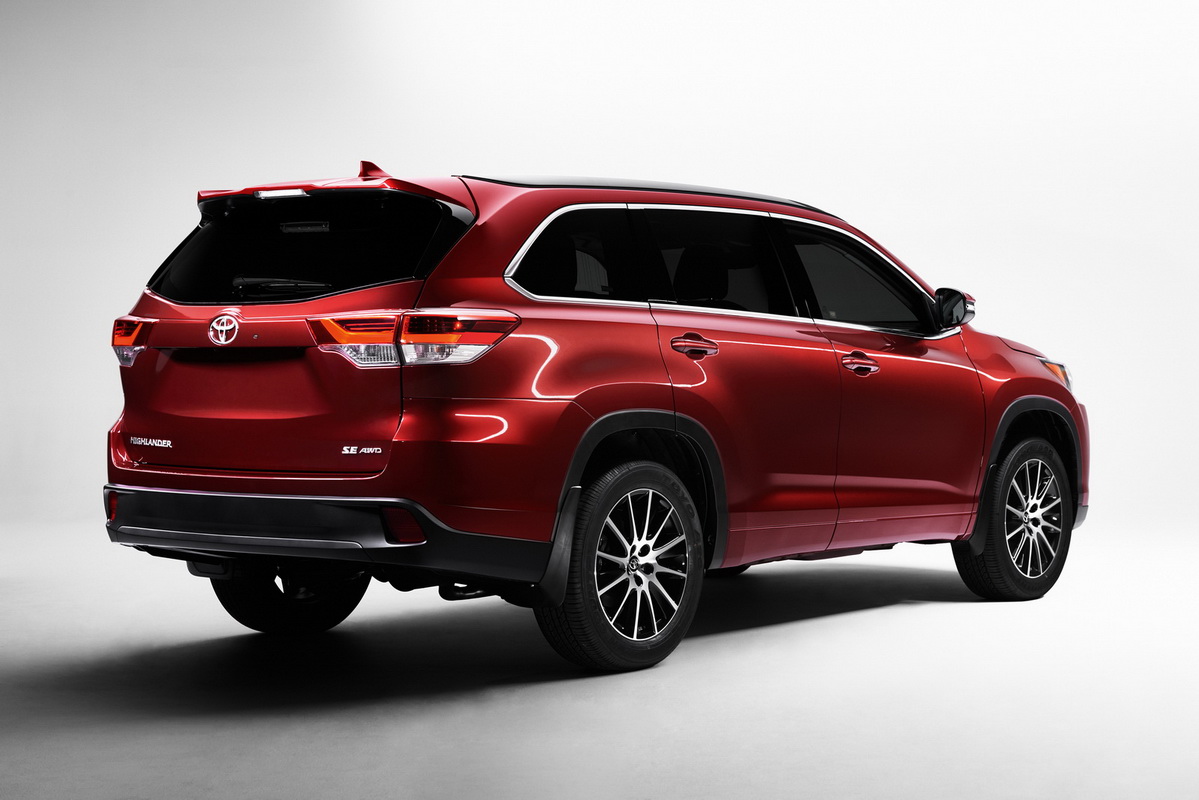 mặt sau toyota highlander 2017 lộ diện