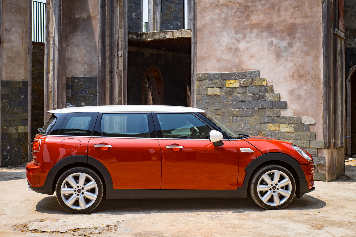 thân xe mini clubman 2016 tại việt nam