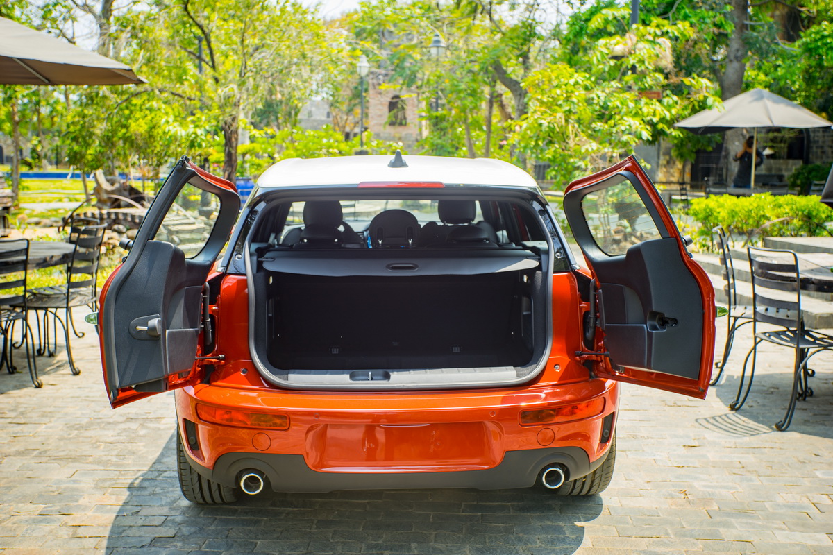 hình cốp sau mini clubman 2016 tại việt nam