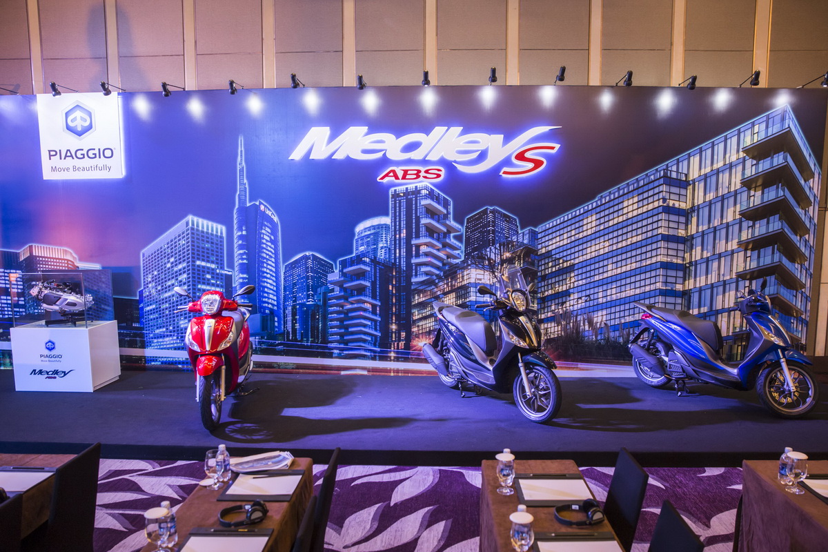 hình ảnh ra mắt piaggio medley abs 2016