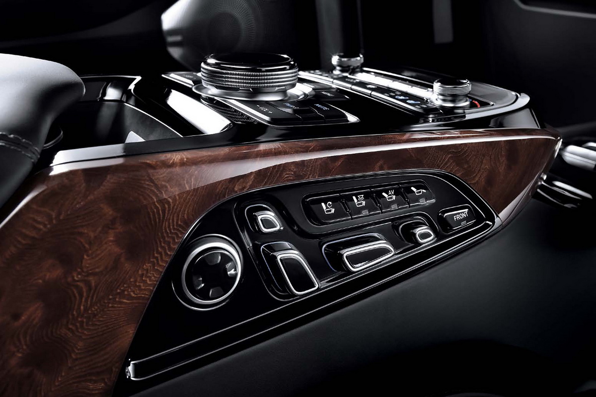 không gian bên trong genesis EQ900L