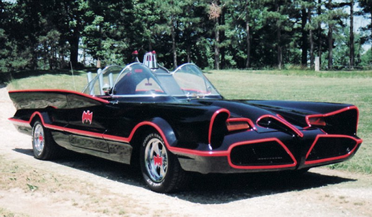 siêu xe của người dơi hình ảnh siêu xe của người dơi đời cũ