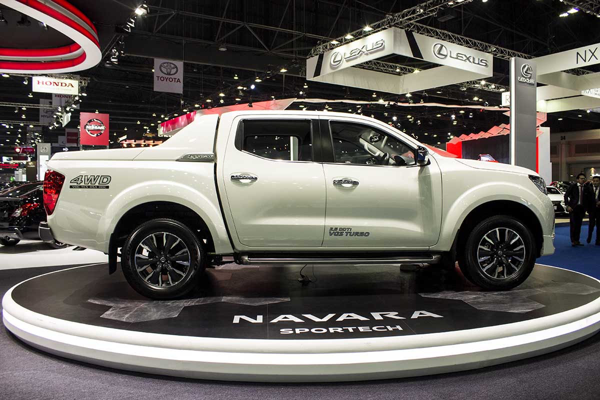 những hình ảnh nissan np300 navara sportech tại bangkok motor show 2016