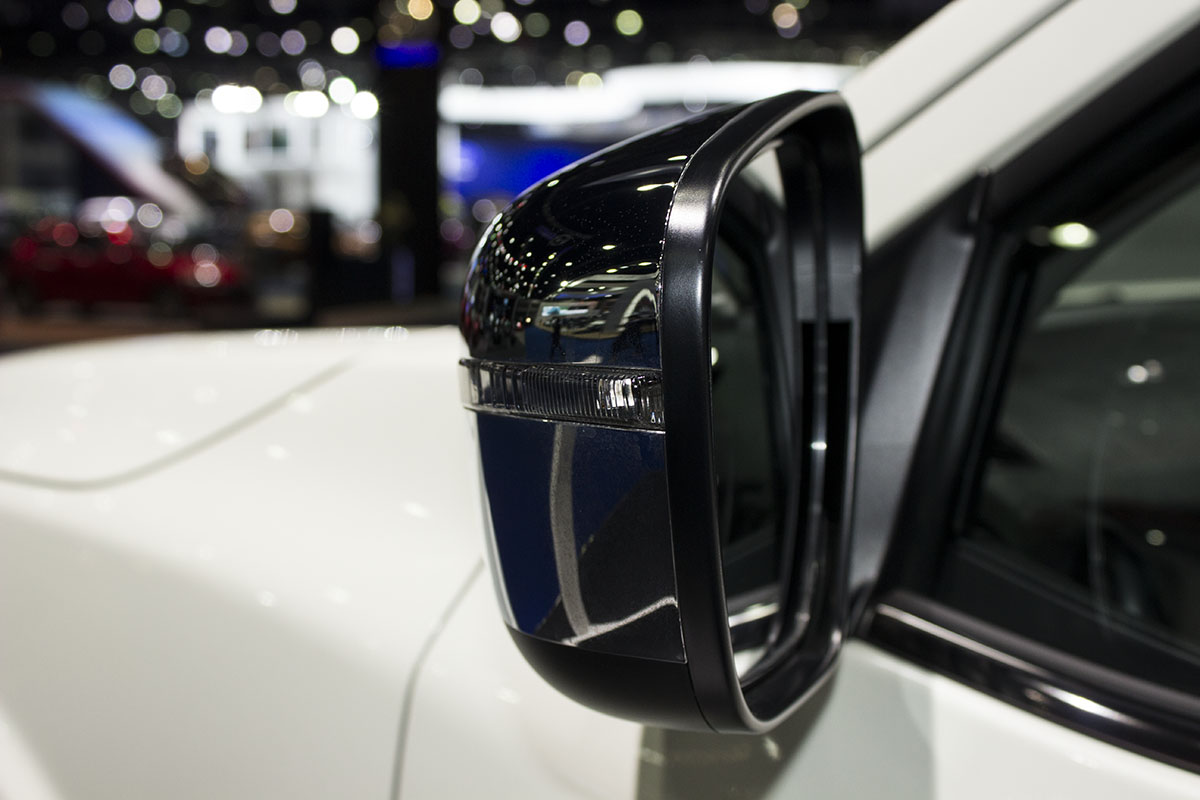 nissan np300 navara sportech tại bangkok motor show 2016 gương chiếu hậu nissan np300 navara sportech tại bangkok motor show 2016