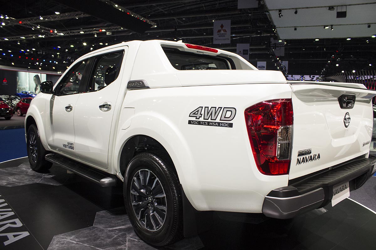 nissan np300 navara sportech tại bangkok motor show 2016 ngoại hình thể thao của nissan np300 navara sportech tại bangkok motor show 2016