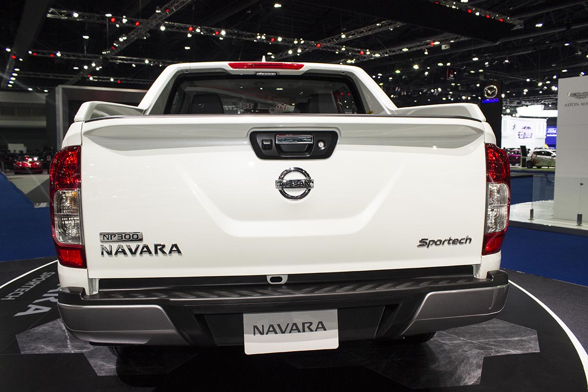 thùng sau nissan np300 navara sportech tại bangkok motor show 2016