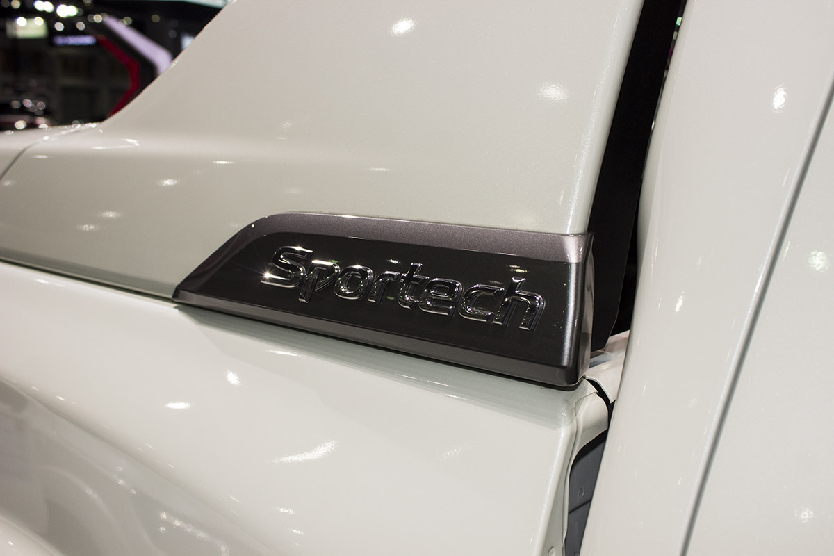 biểu tượng gói phụ kiện nissan np300 navara sportech tại bangkok motor show 2016