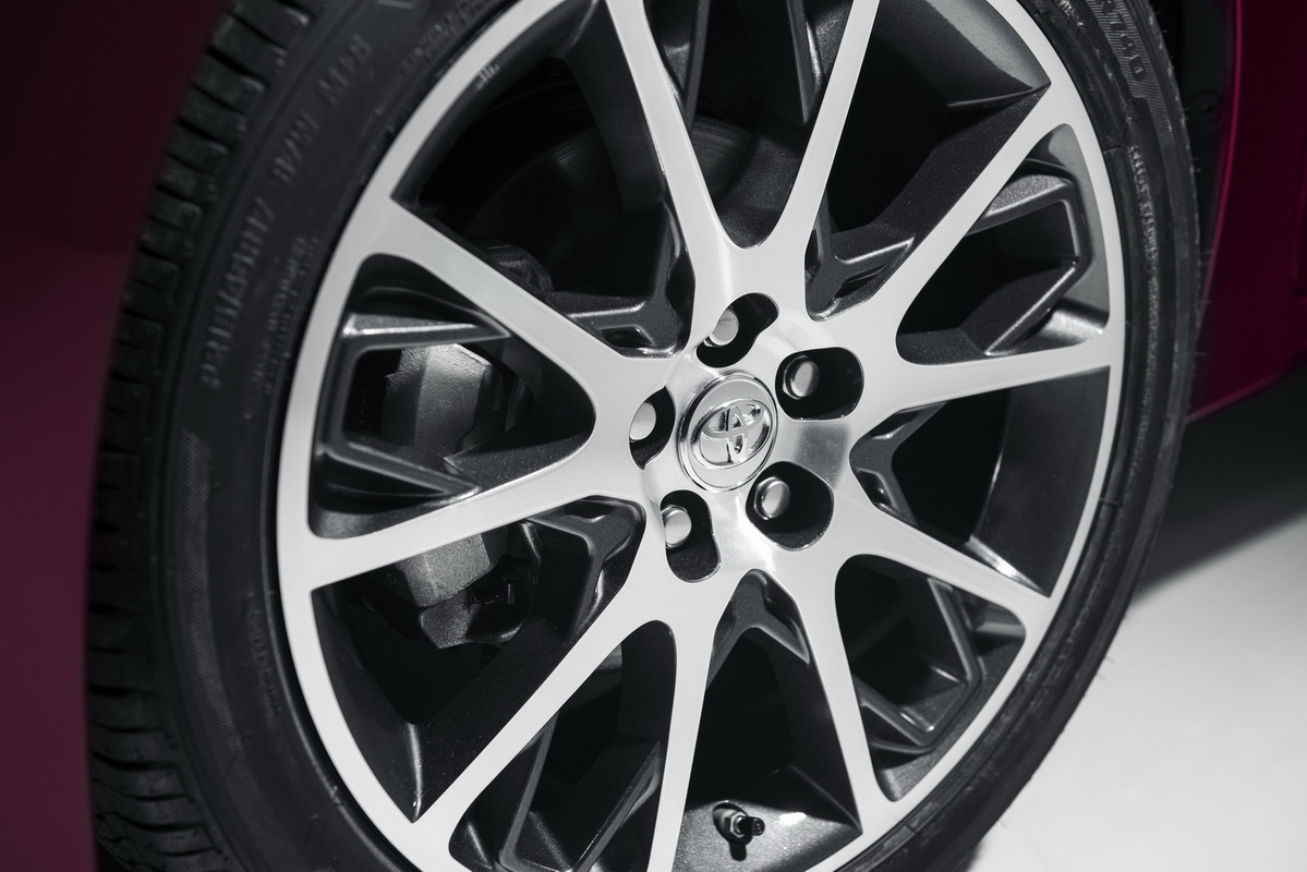 la zăng toyota corolla phiên bản kỷ niệm 50 năm
