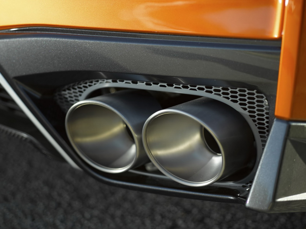 ống pô nissan gt-r 2017