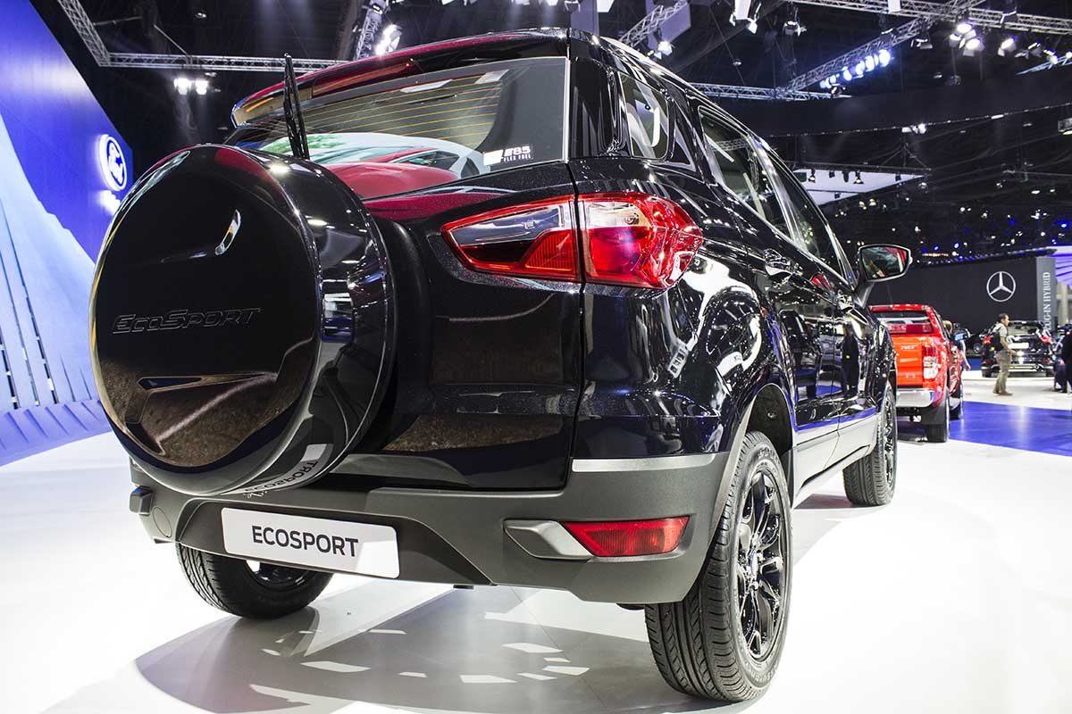 ford ecosport black edtion tại bangkok motor show 2016 mặt sau ford ecosport black edtion tại bangkok motor show 2016