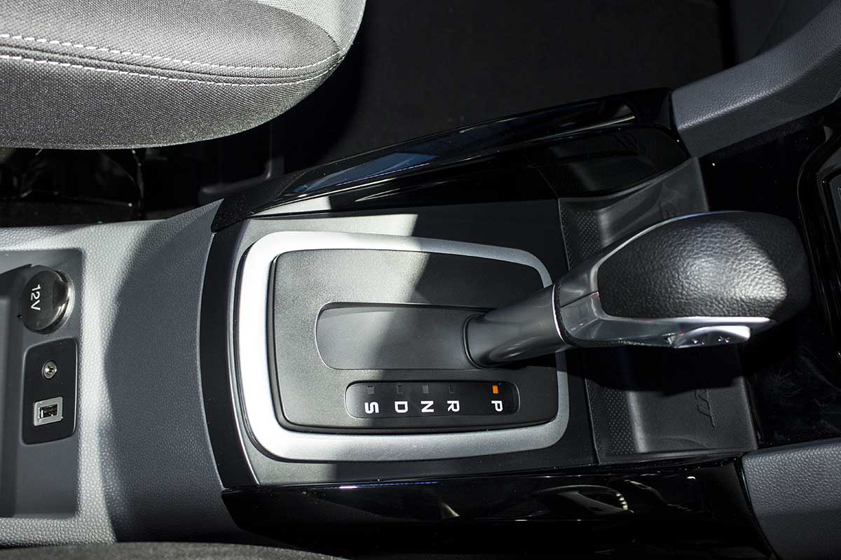 ford ecosport black edtion tại bangkok motor show 2016 hộp số ford ecosport black edtion tại bangkok motor show 2016