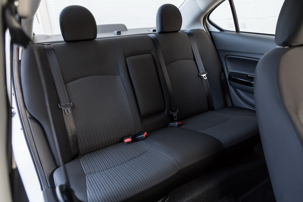 mitsubishi mirage g4 2017 ảnh hàng ghế sau mitsubishi mirage g4 2017