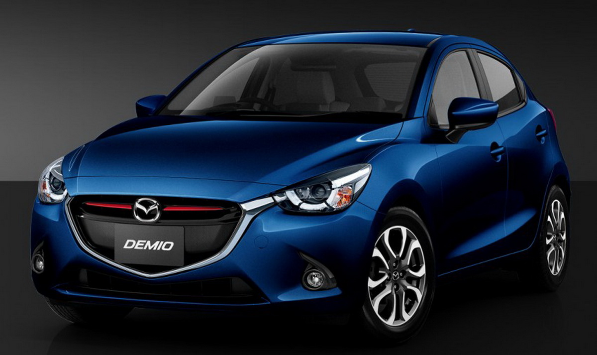 màu xanh đậm mazda2 2016