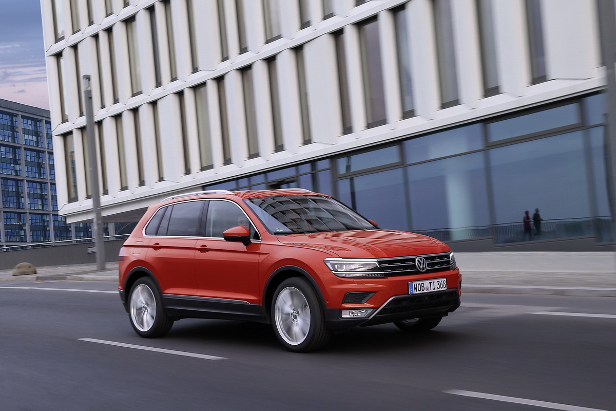 mặt ngang volkswagen tiguan 2016