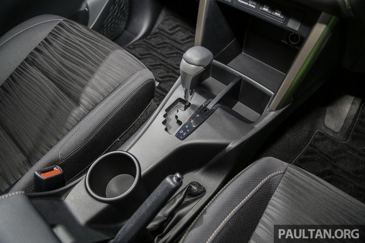 cần số Toyota innova Q 2016 6 chỗ ngồi