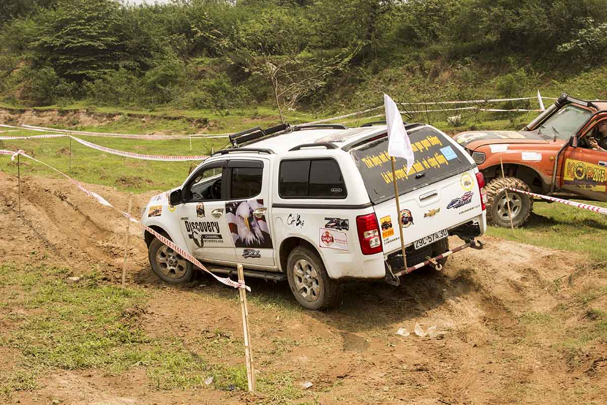 xe đang thi đấu trong sinh nhật PVC lần thứ 3