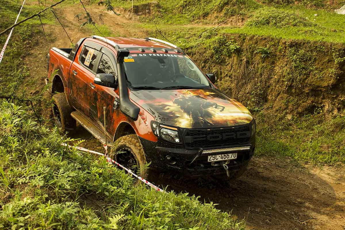 xe trên đường thi trong sinh nhật PVC lần thứ 3