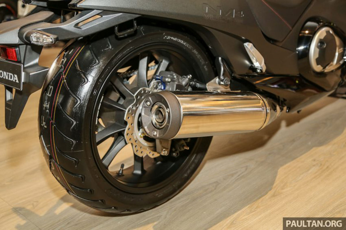 bánh sau honda nm4 vultus