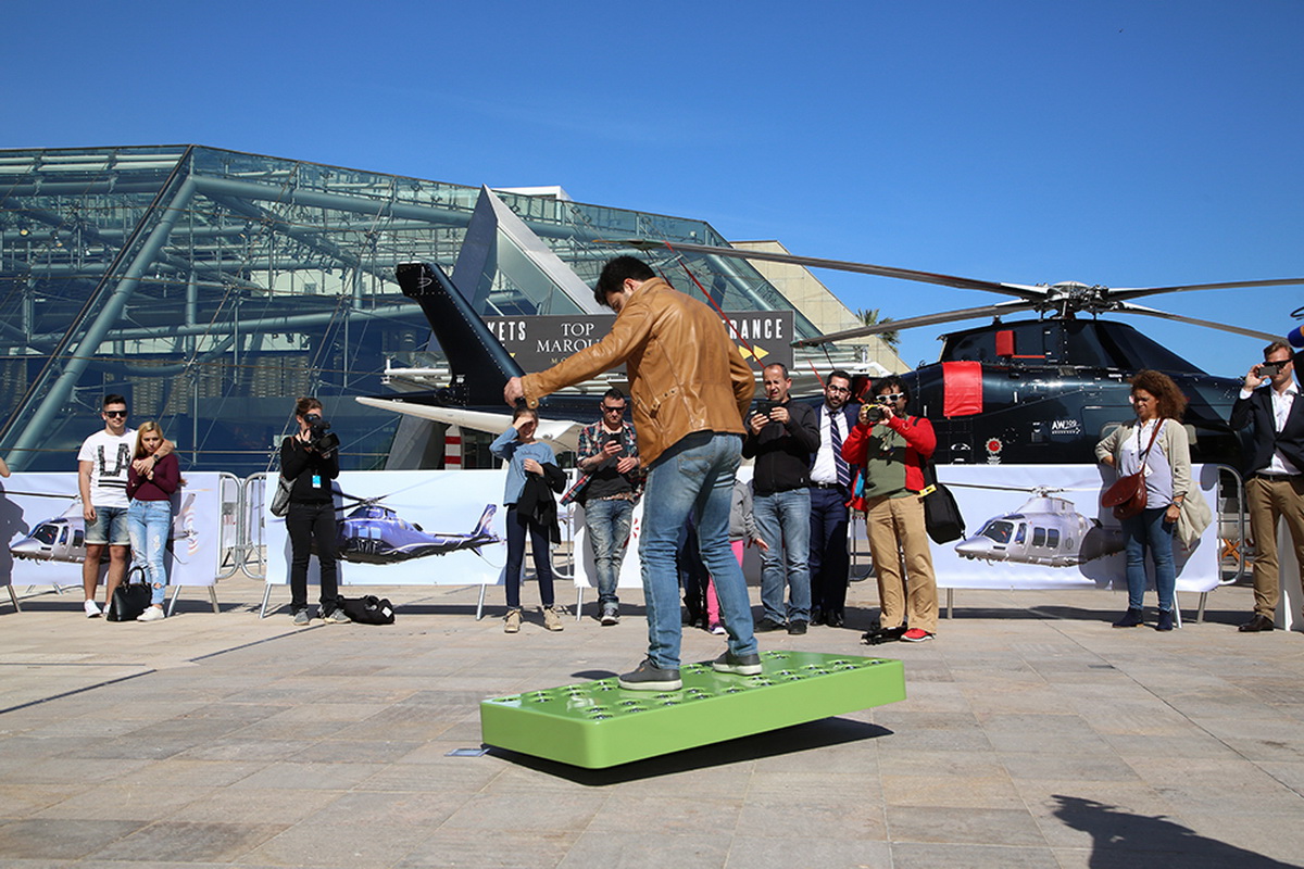 triển lãm hạng sang Top Marques Monaco 2016 thảm bay triển lãm hạng sang Top Marques Monaco 2016