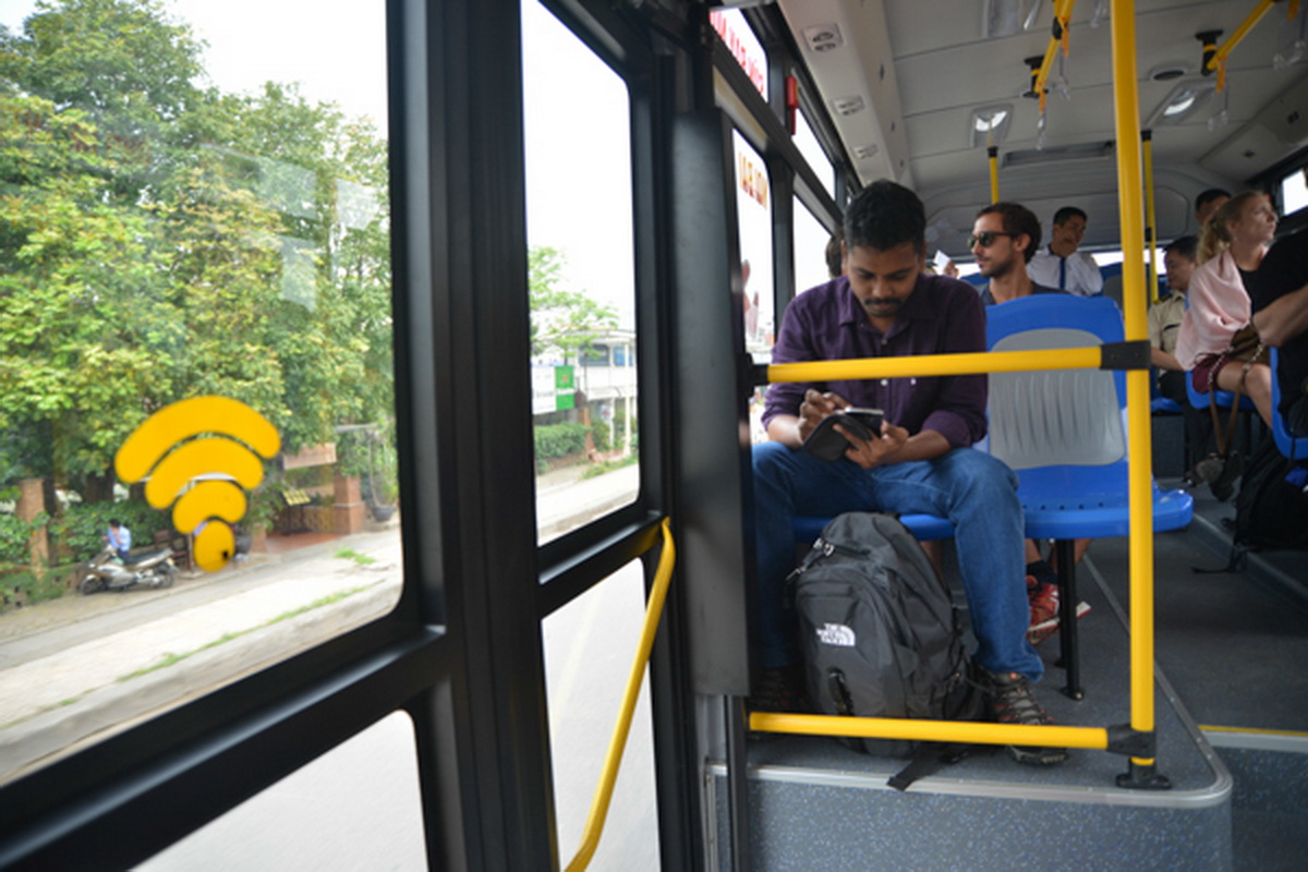 xe buýt cao cấp nội thành hà nội đến nội bài wifi trên xe buýt cao cấp nội thành hà nội đến nội bài