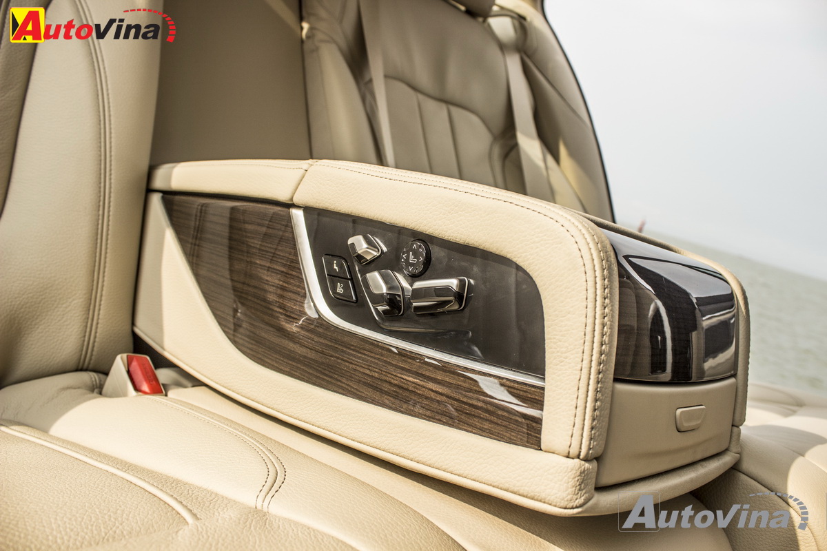 trang bị nội thất đánh giá bmw 730Li 2016