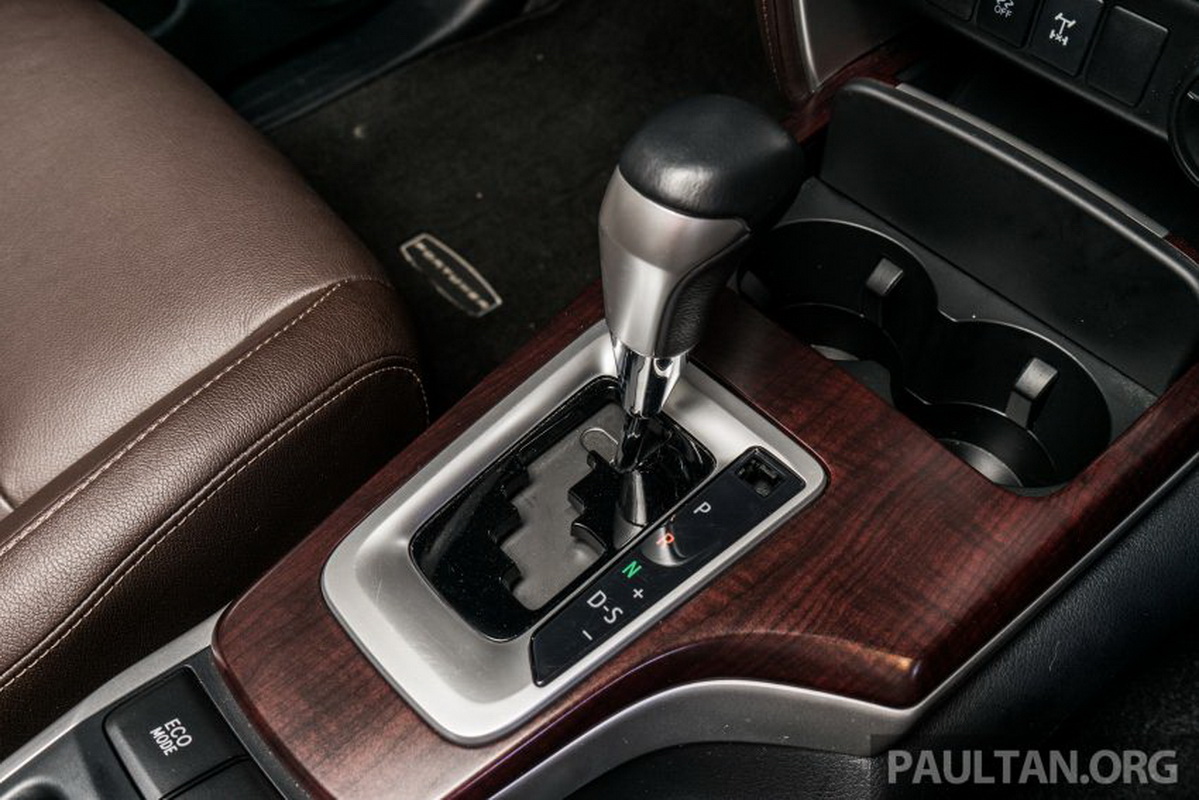 toyota fortuner 2016 tại malaysia cần số toyota fortuner 2016 tại malaysia