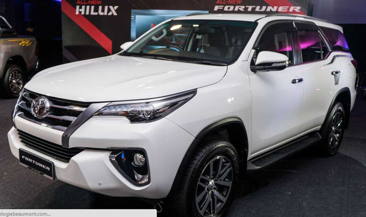 toyota fortuner 2016 tại malaysia hình ảnh toyota fortuner 2016 tại malaysia