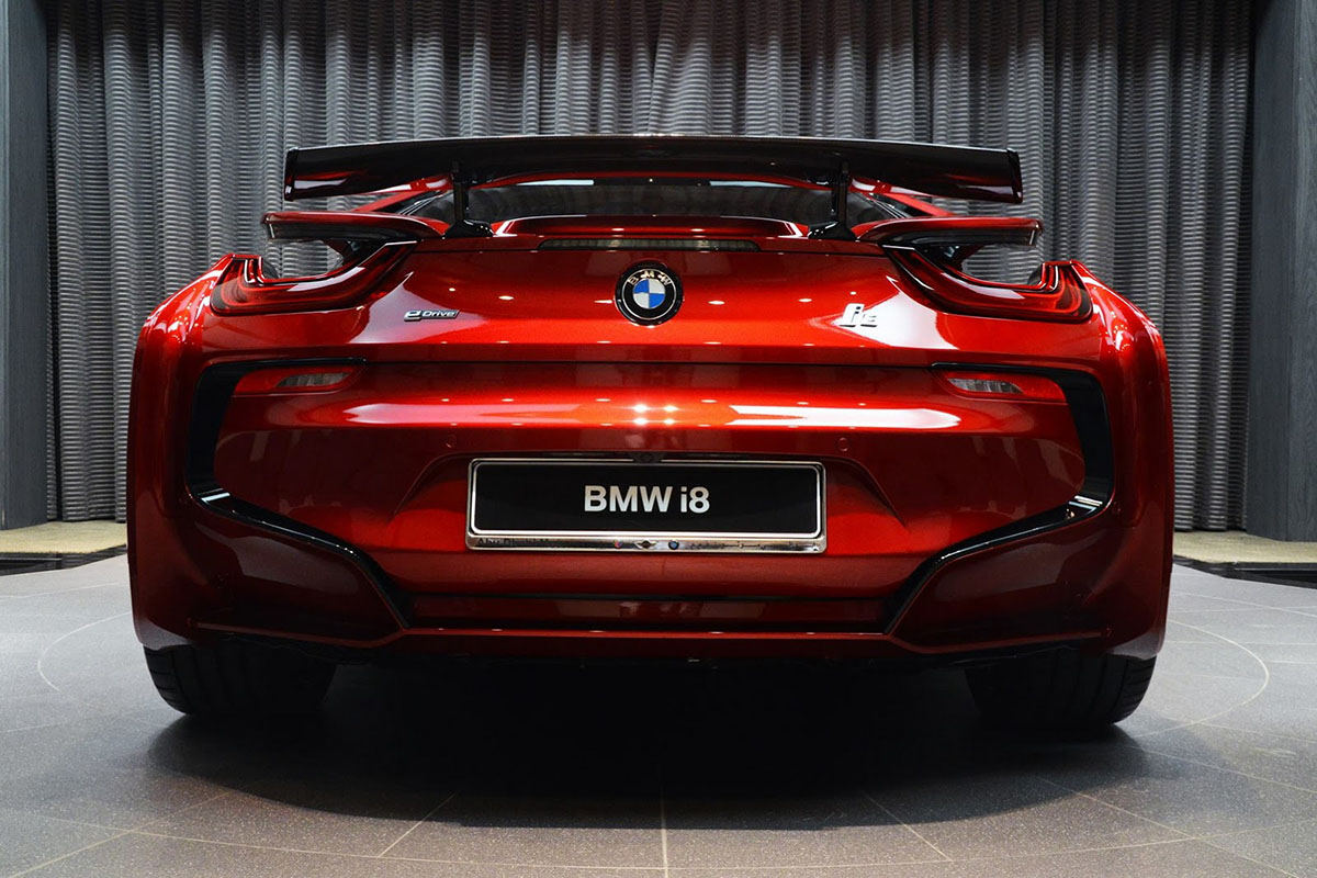 bmw i8 màu đỏ dung nham đặc biệt