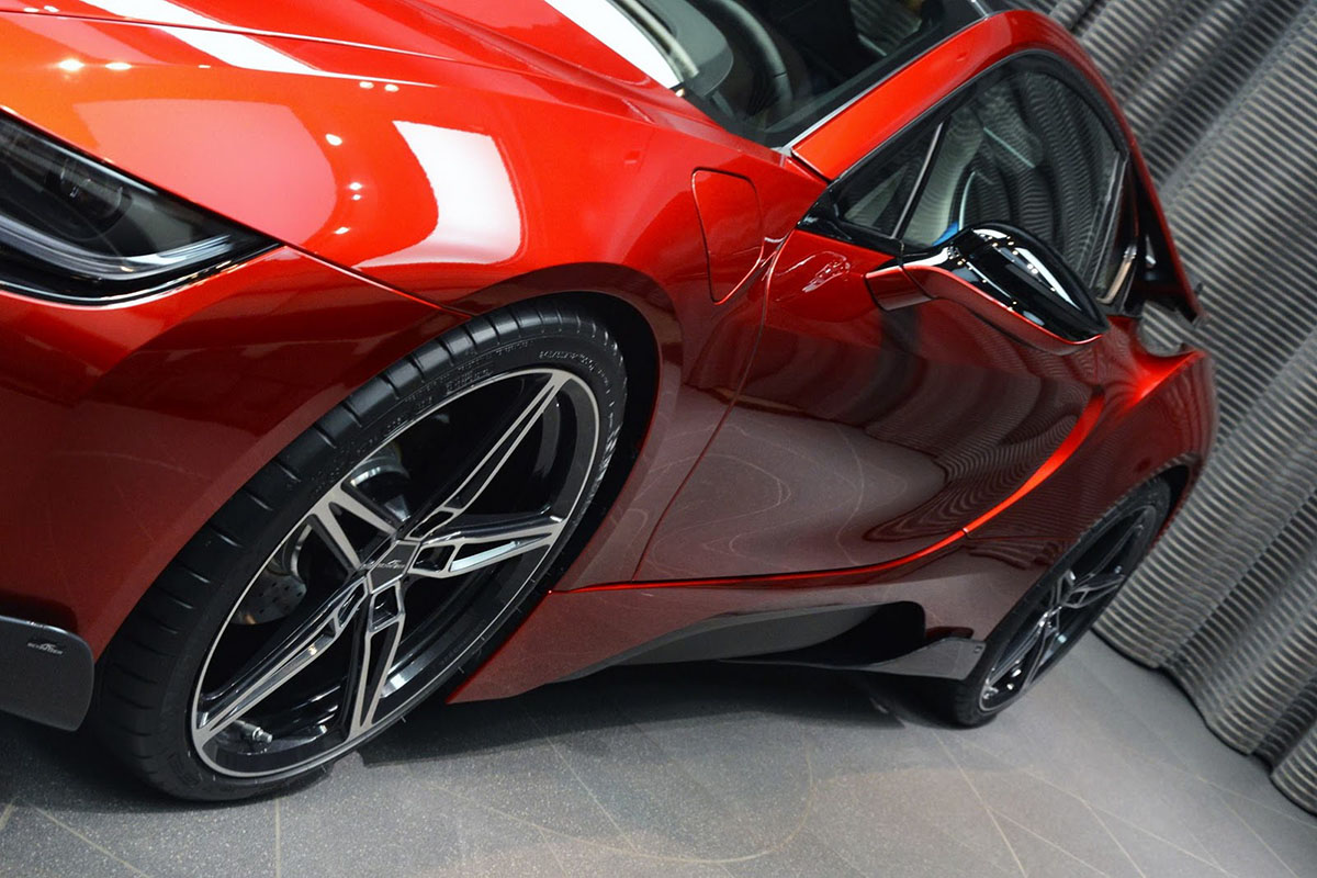 bmw i8 màu đỏ dung nham đặc biệt
