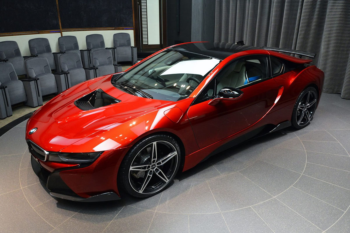 bmw i8 màu đỏ dung nham đặc biệt