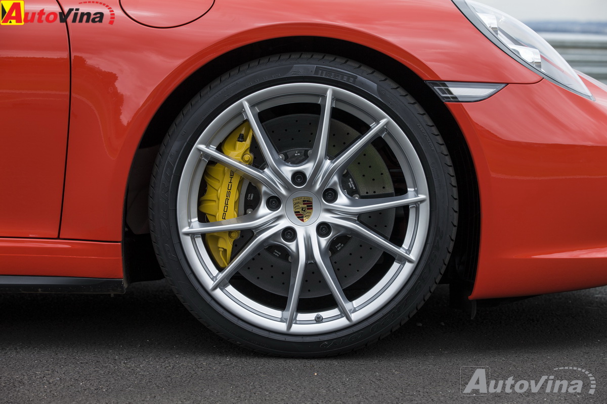 album ảnh Porsche 911 Turbo và Turbo S thế hệ 7.5