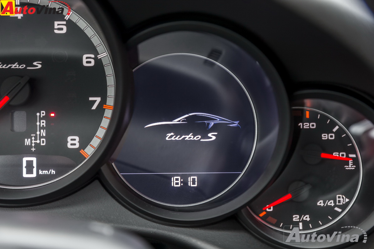 album ảnh Porsche 911 Turbo và Turbo S thế hệ 7.5