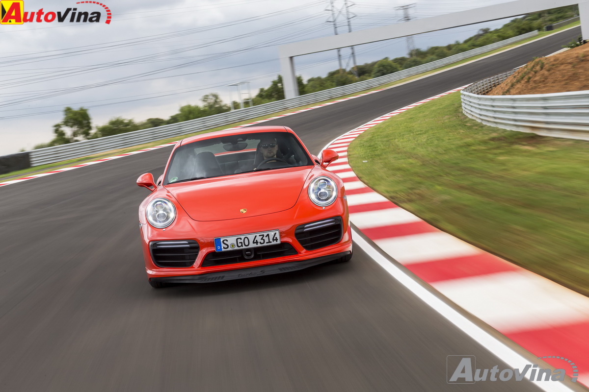 album ảnh Porsche 911 Turbo và Turbo S thế hệ 7.5