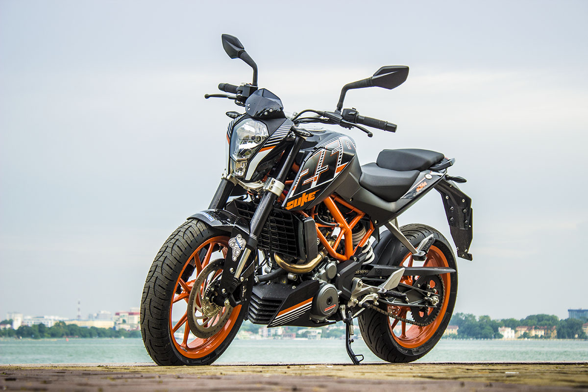 Review KTM Duke 250