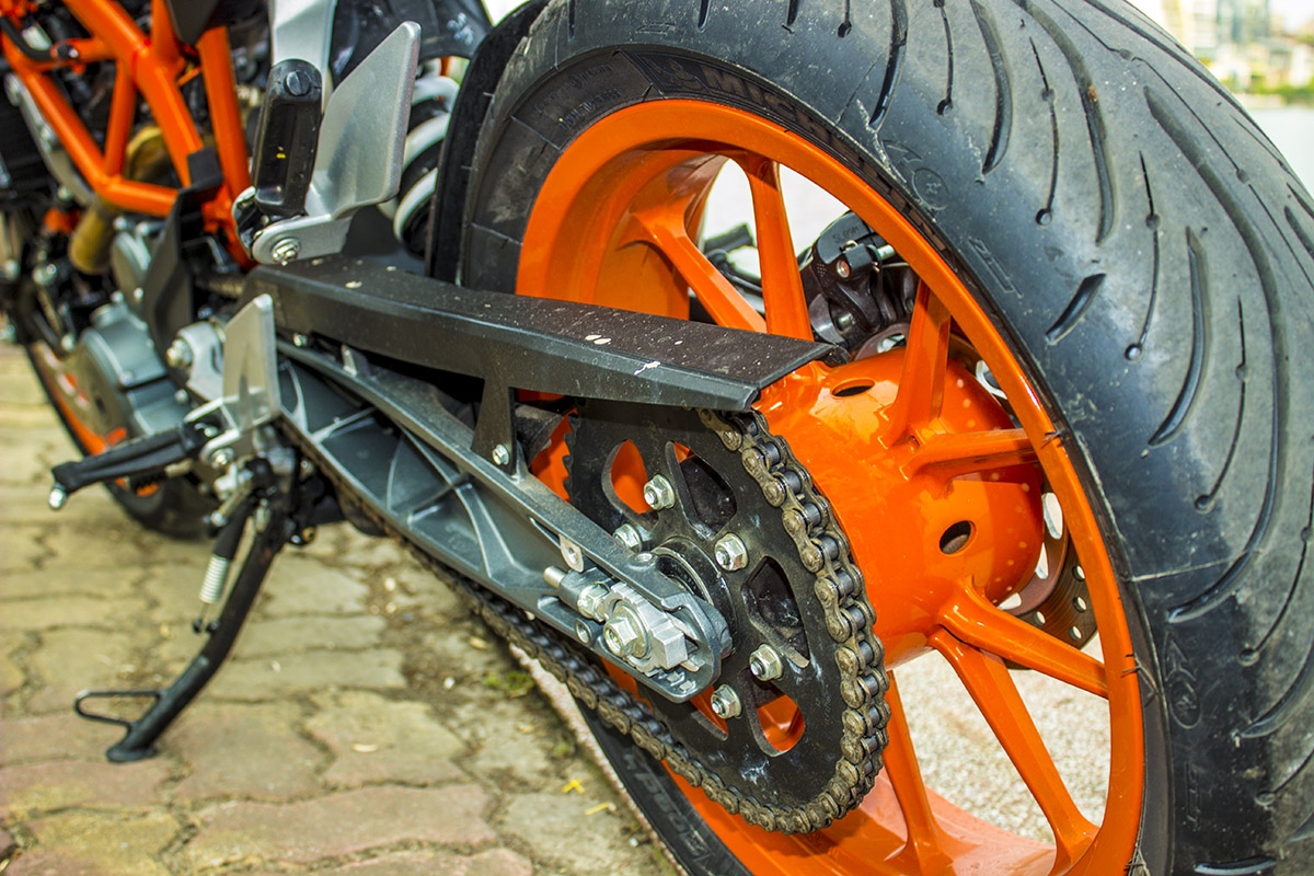 Review KTM Duke 250