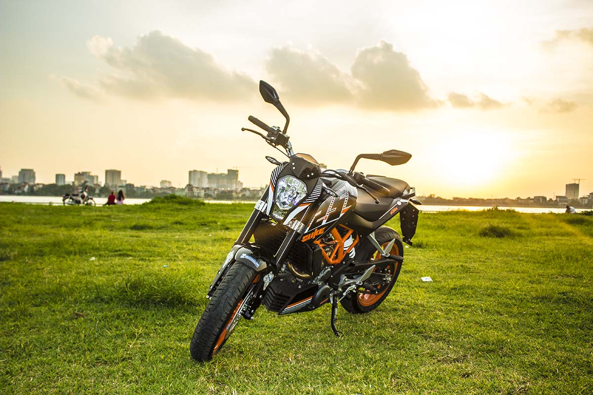 Review KTM Duke 250