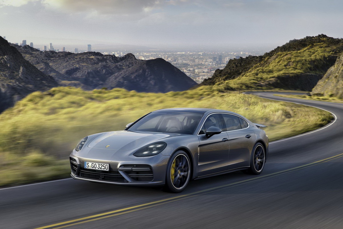 Video Porsche giới thiệu một số biến thể mới của Panamera thế hệ thứ hai Video Porsche giới thiệu một số biến thể mới của Panamera thế hệ thứ hai