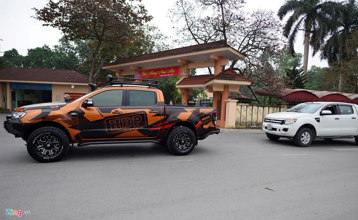 rước dâu bằng hơn 50 xe bán tải