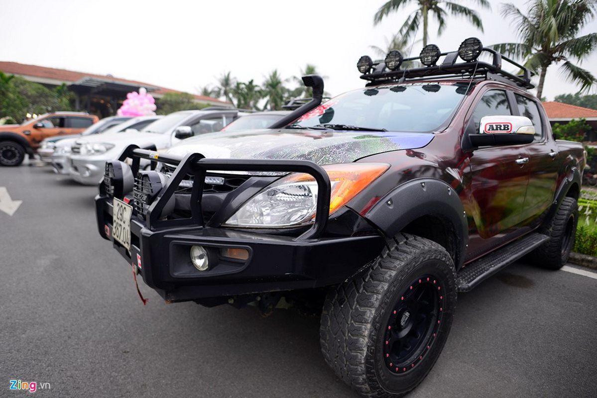 rước dâu bằng hơn 50 xe bán tải