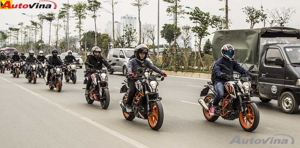 Ngắm dàn xe KTM diễu hành tưởng nhớ cố ca sĩ, nhạc sĩ Trần Lập