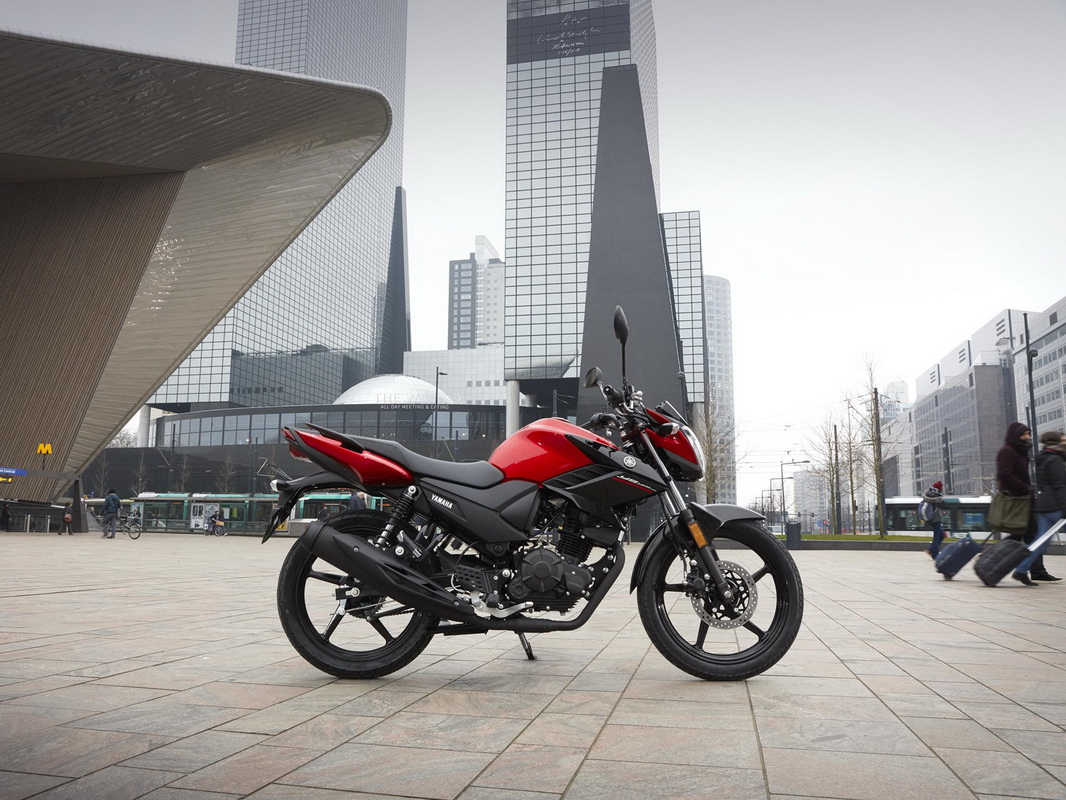 Yamaha giới thiệu YS125 cho người mới chơi môtô