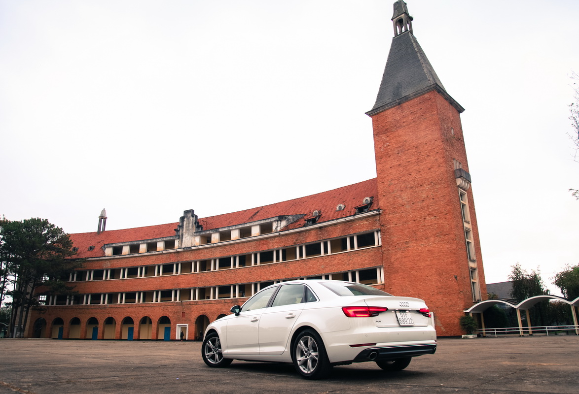 Audi A4 hoàn toàn mới Audi A4 hoàn toàn mới