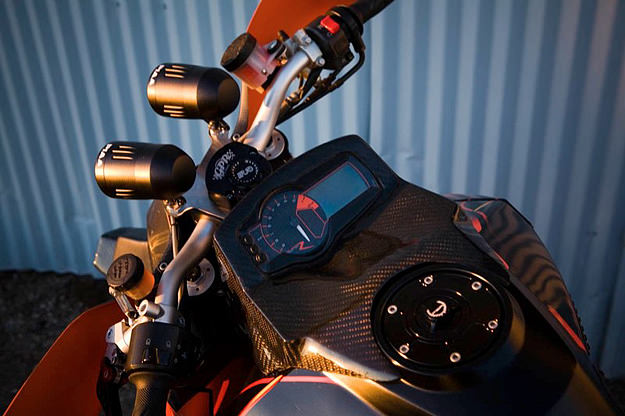 KTM Super Duke R biến hóa 