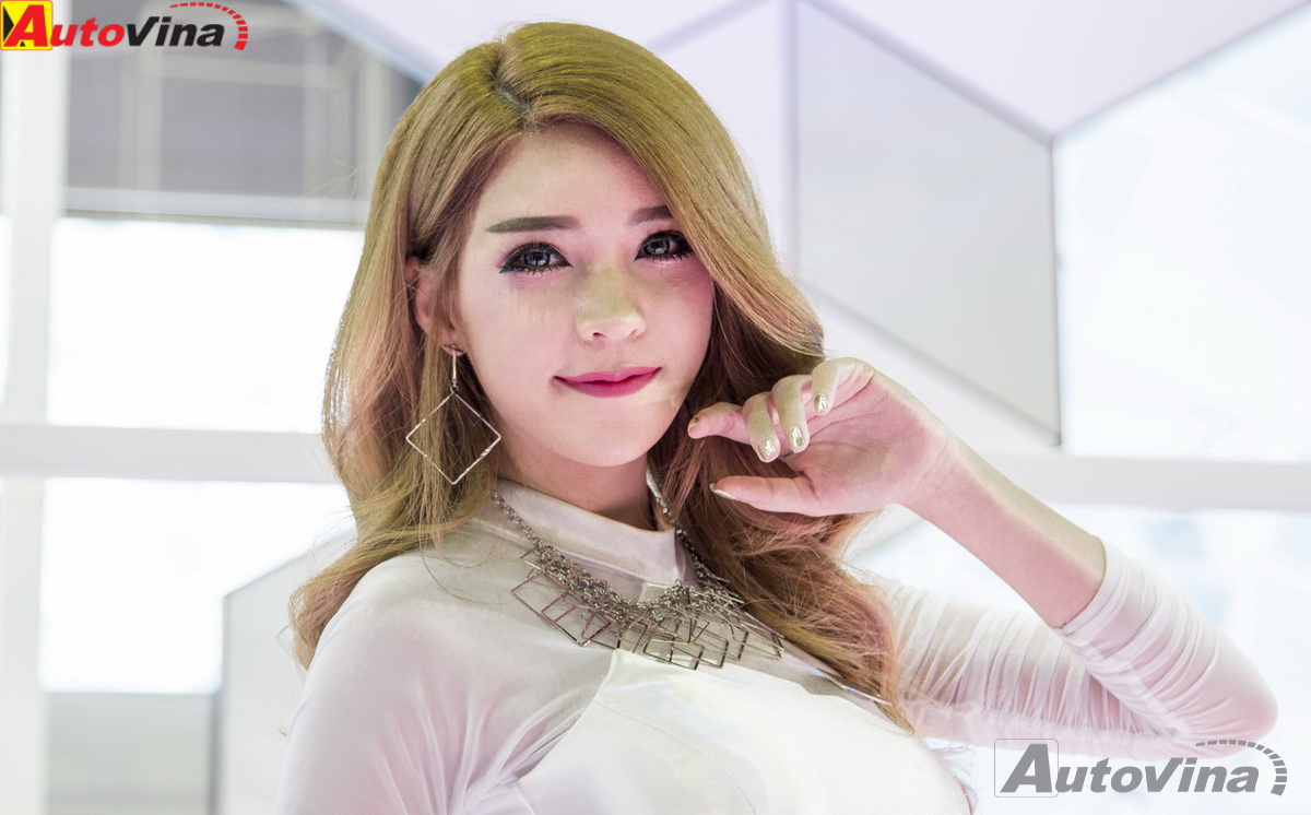 Ngắm dàn mỹ nữ khoe sắc tại triển lãm Bangkok International Motor Show 2017