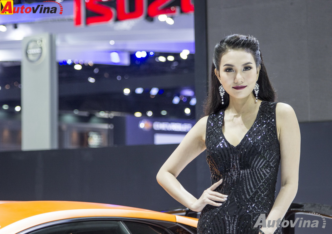 Ngắm dàn mỹ nữ khoe sắc tại triển lãm Bangkok International Motor Show 2017