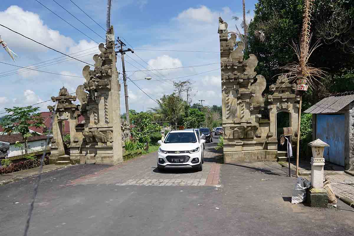 Ấn tượng đầu tiên là với động cơ tăng áp Turbo chỉ có 1.4 lít mà Chevrolet Trax 2017 đã cho công suất max 140 mã lực và mô-men xoắn max 200 Nm, nổi trội hơn hẳn các đối thủ nặng ký như Ecosport (1.5 lít / 110 mã lực /140 Nm) và Vitara (16. Lít / 115 mã lực / 151 Nm).