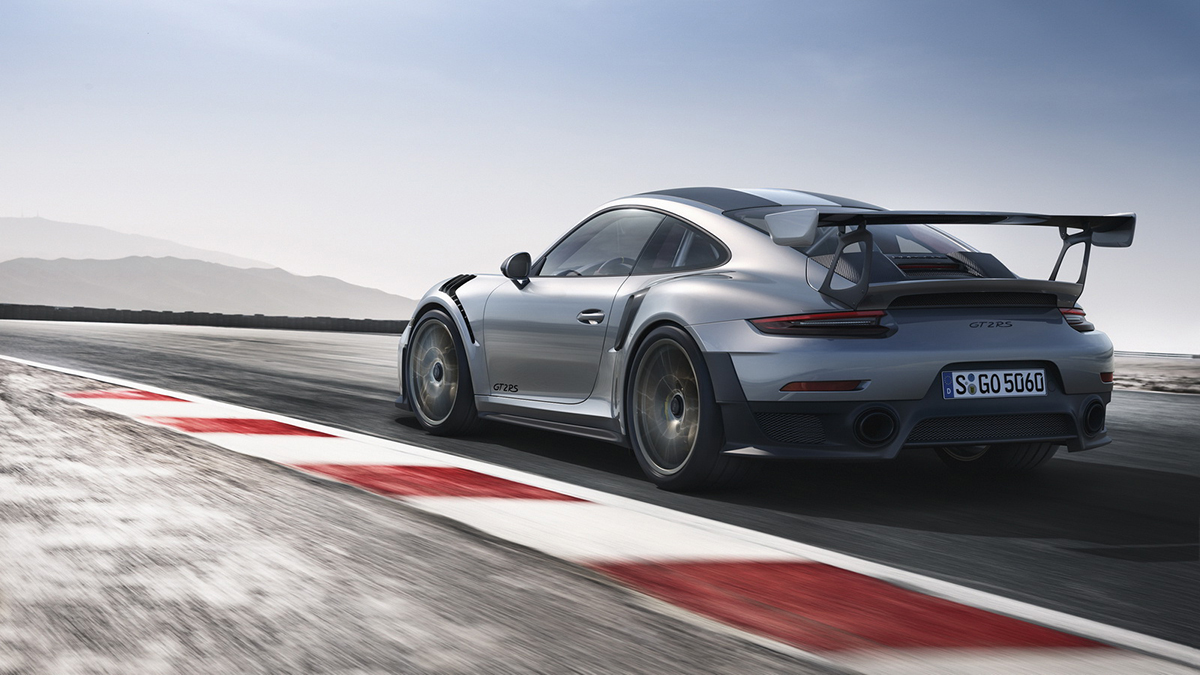 Porsche 911 GT2 RS công suất 700 mã lực